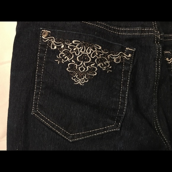 Relativity Dark Blue Jeans. - Picture 6 of 7
